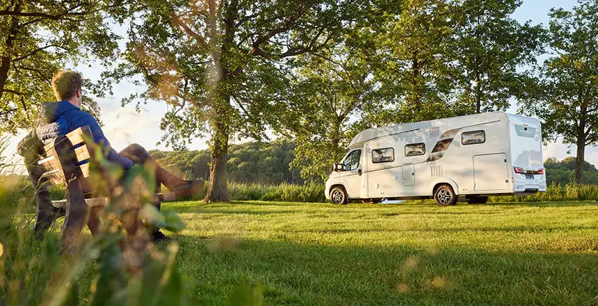 wohnmobil kaufen, grüne wiese hobby wohnmobil