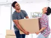 Paar schleppt Karton, umzug, kisten packen, transporter beladen, umziehen