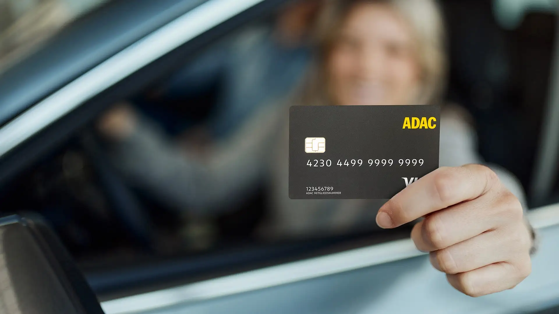 ADAC Kreditkarte mit Tankrabatt, zusätzlich sparen bei Mietwagen