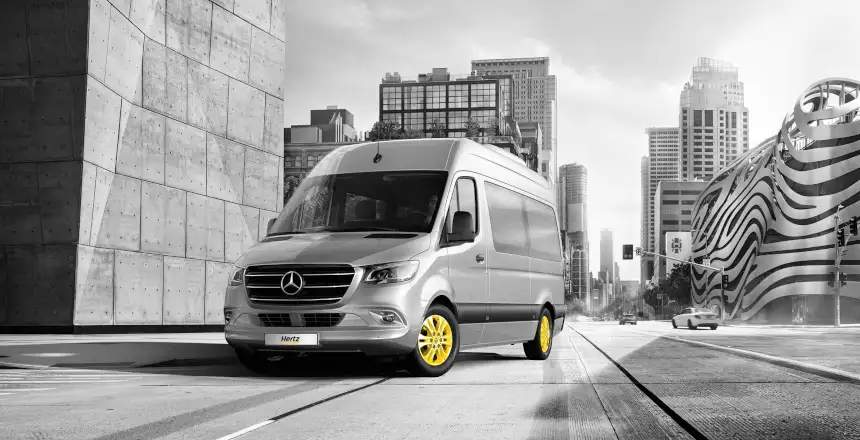 hertz transporter mercedesvan gelbe felgen