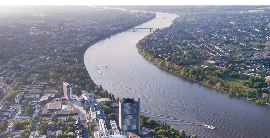 Panorama von Bonn mit Rhein