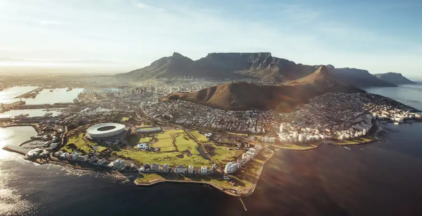 Panoramablick auf Kapstadt mit Tafelberg