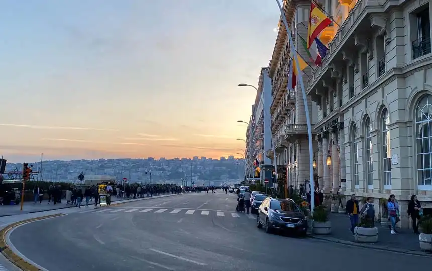 Küstenstraße in Neapel Italien