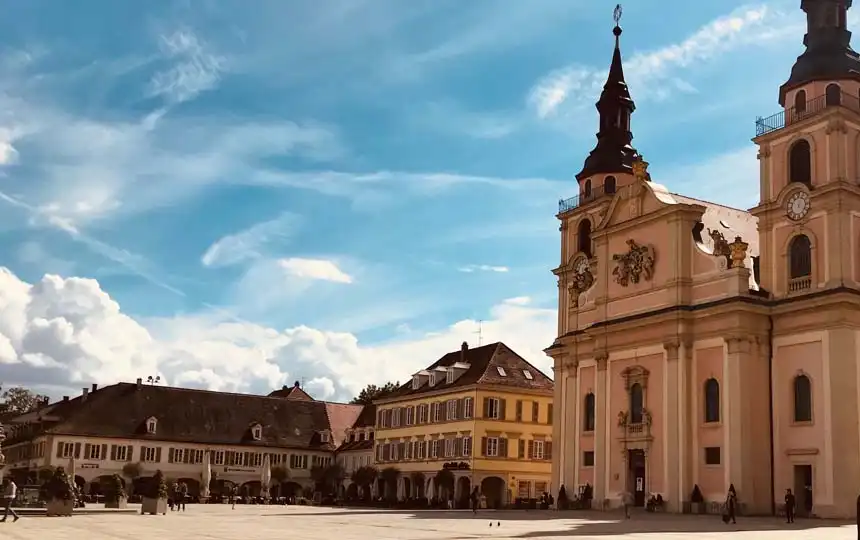 Marktplatz mit Stadtkirche Ludwigsburg