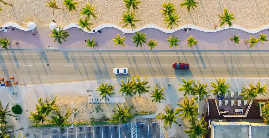 Straße entlang der Strandpromenade, Florida, USA