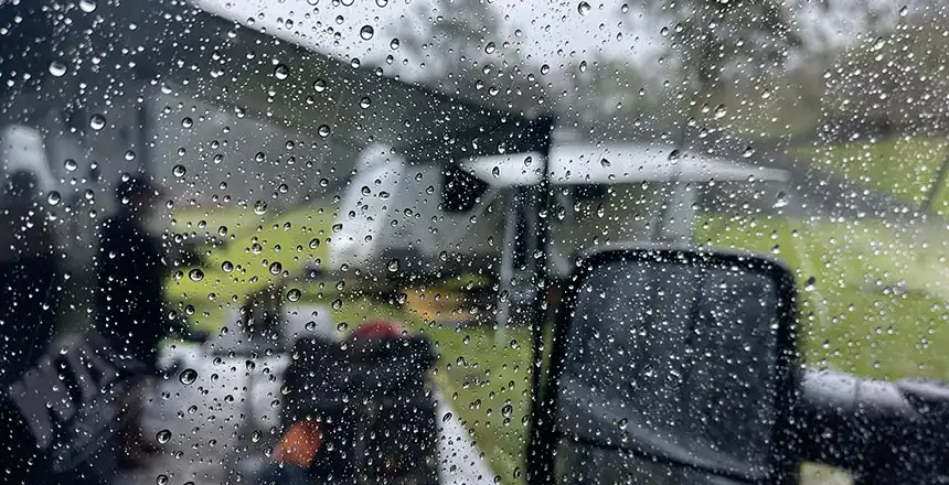 wohnmobil trockenzone unter der markise oder im vorzelt bei regen