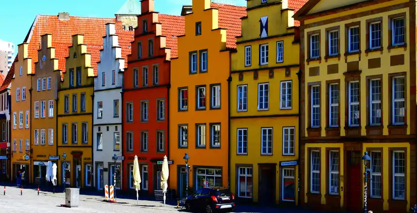 Bunte Häuserfront am Markt in Osnabrück