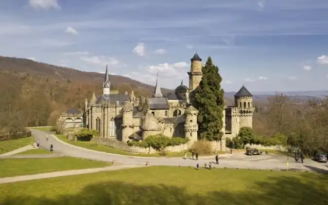 Löwenburg im Bergpark Wilhelmshöhe in Kassel