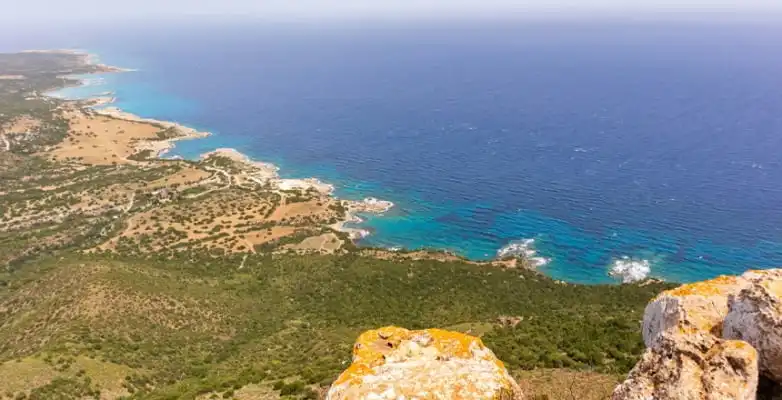 Blick über die Akamas-Halbinsel im Nordwesten Zyperns