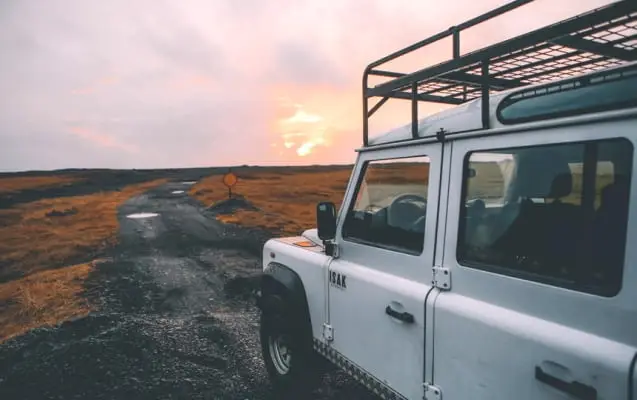 Geländewagen in Island