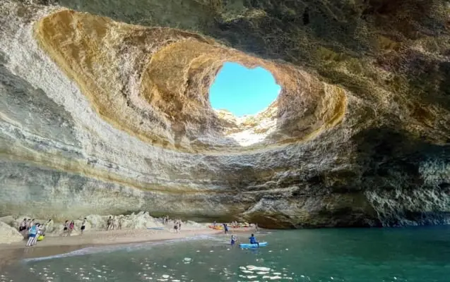 Höhle von Benagil in Portugal
