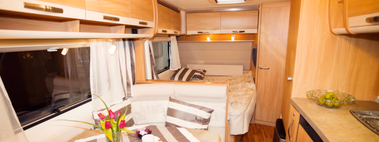 bett schlafraum wohnmobil fotolia 69217066