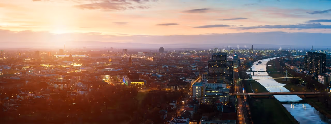 adac autovermietung mannheim stadt panorama fotolia 78420844