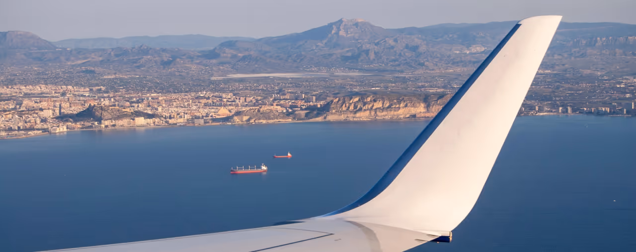 Anflug auf den Flughafen von Alicante
