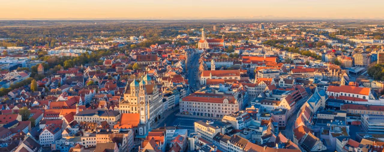 Panoramablick über die Dächer von Augsburg