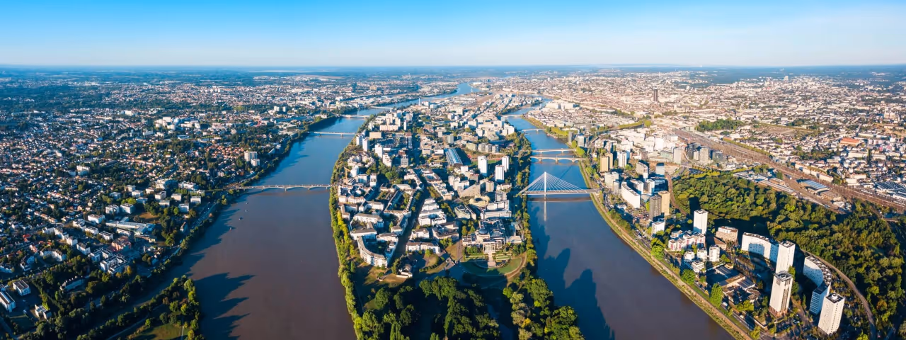 nantes frankreich fotolia 287215037