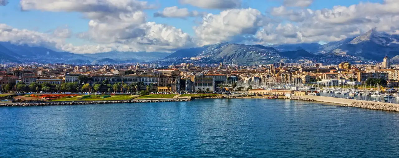 Blick auf die Küste von Palermo, Italien
