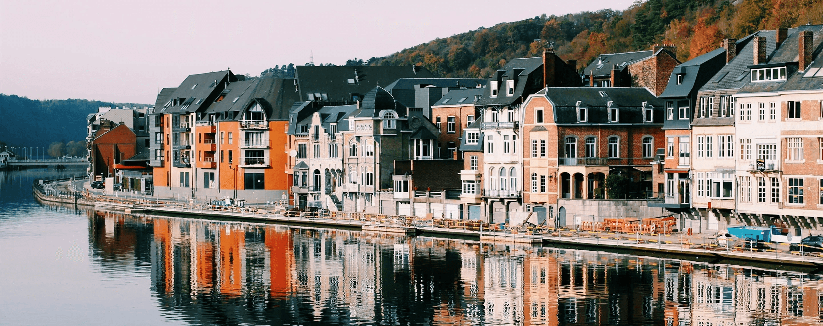 Küstenpanorama in Dinant, Belgien