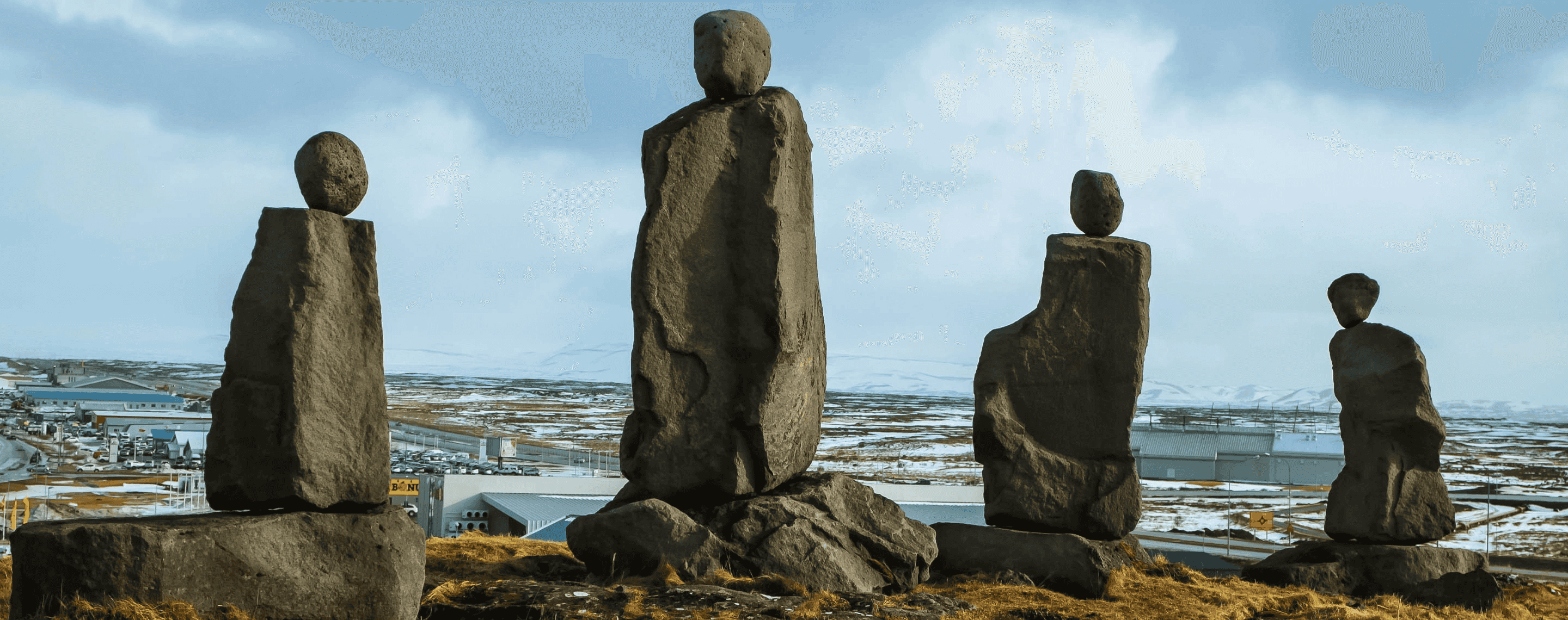 Steinskulpturen in Keflavik, Island