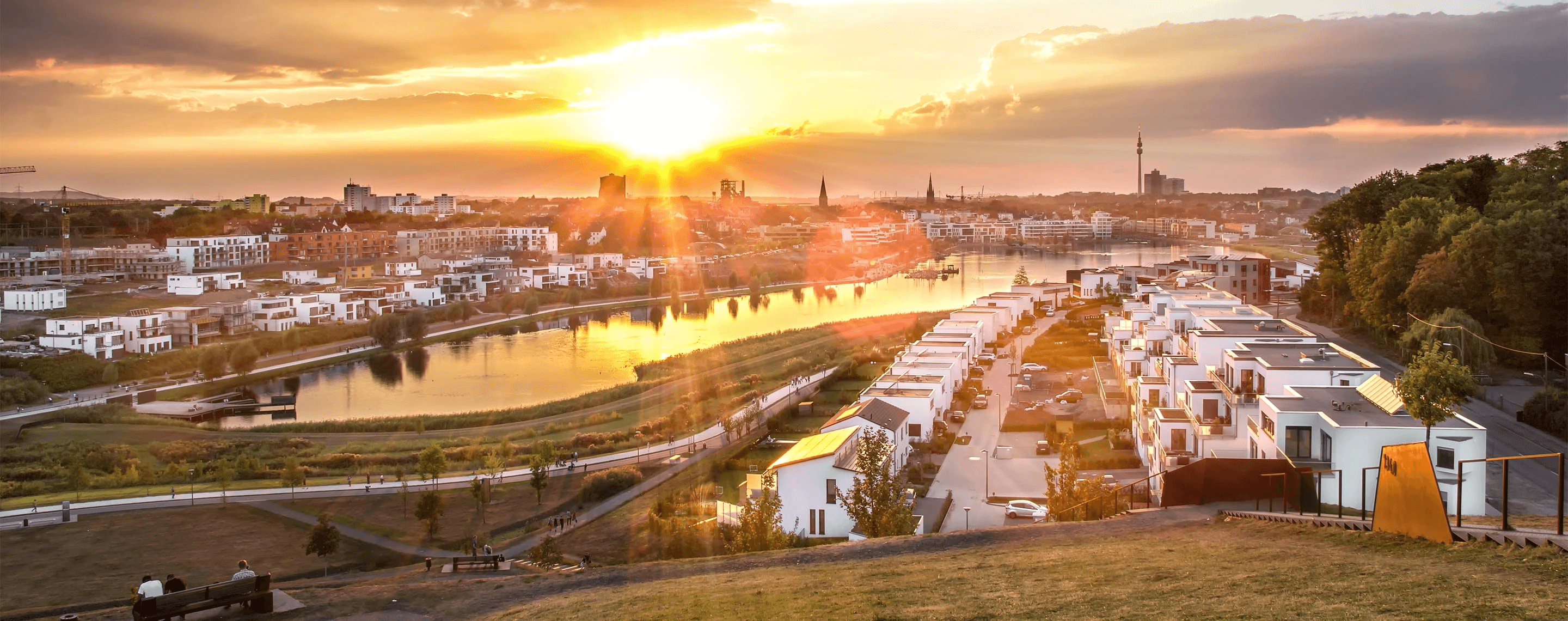 Panorama von Dortmund bei Sonnenuntergang