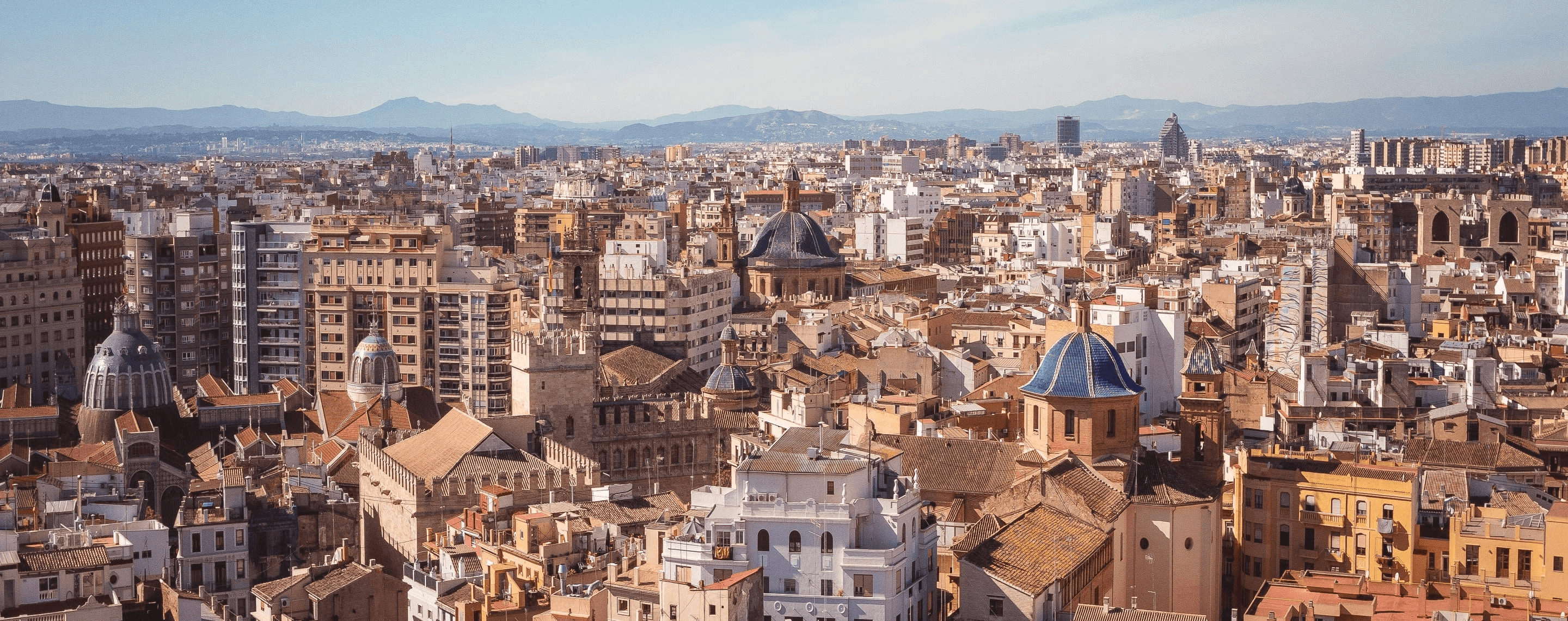 Blick über die spanische Metropole Valencia