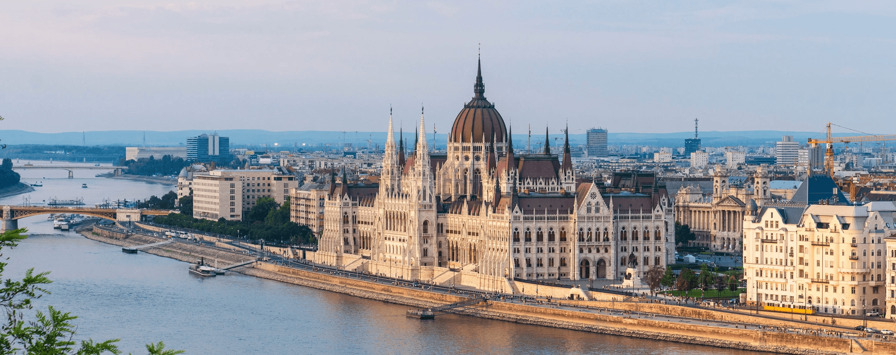 Blick auf das Parlamentsgebäude in Budapest, Ungarn