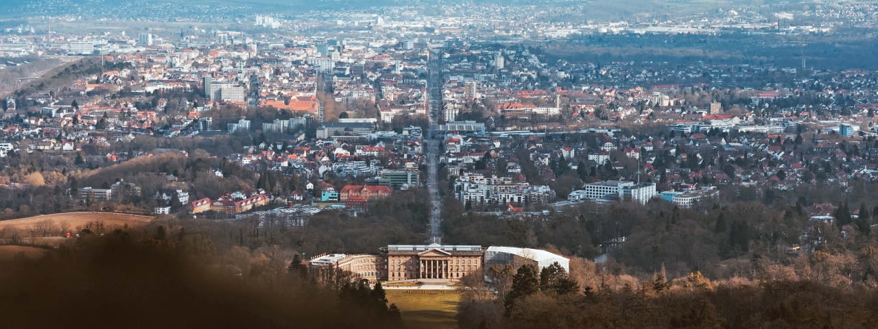 Stadtpanorama von Kassel mit Schloss Wilhelmshöhe