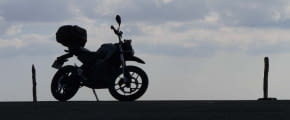 Motorrad Silhouette bei La Rochelle