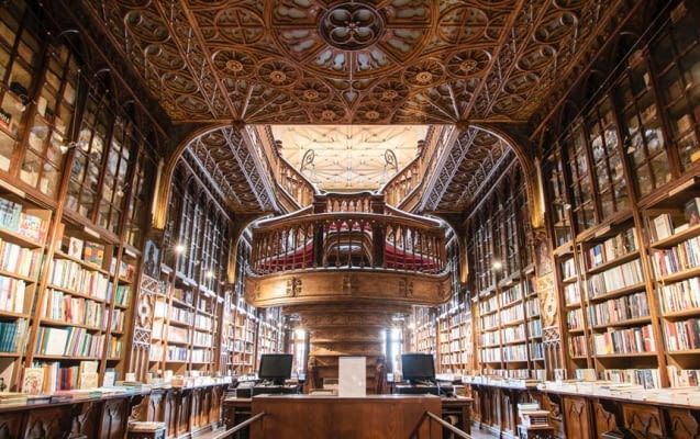 Livraria Lello in Porto Portugal
