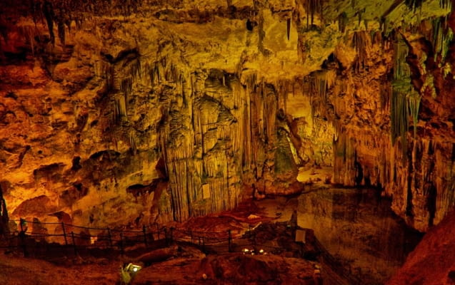 Höhle am Capo Caccia auf Sardinien